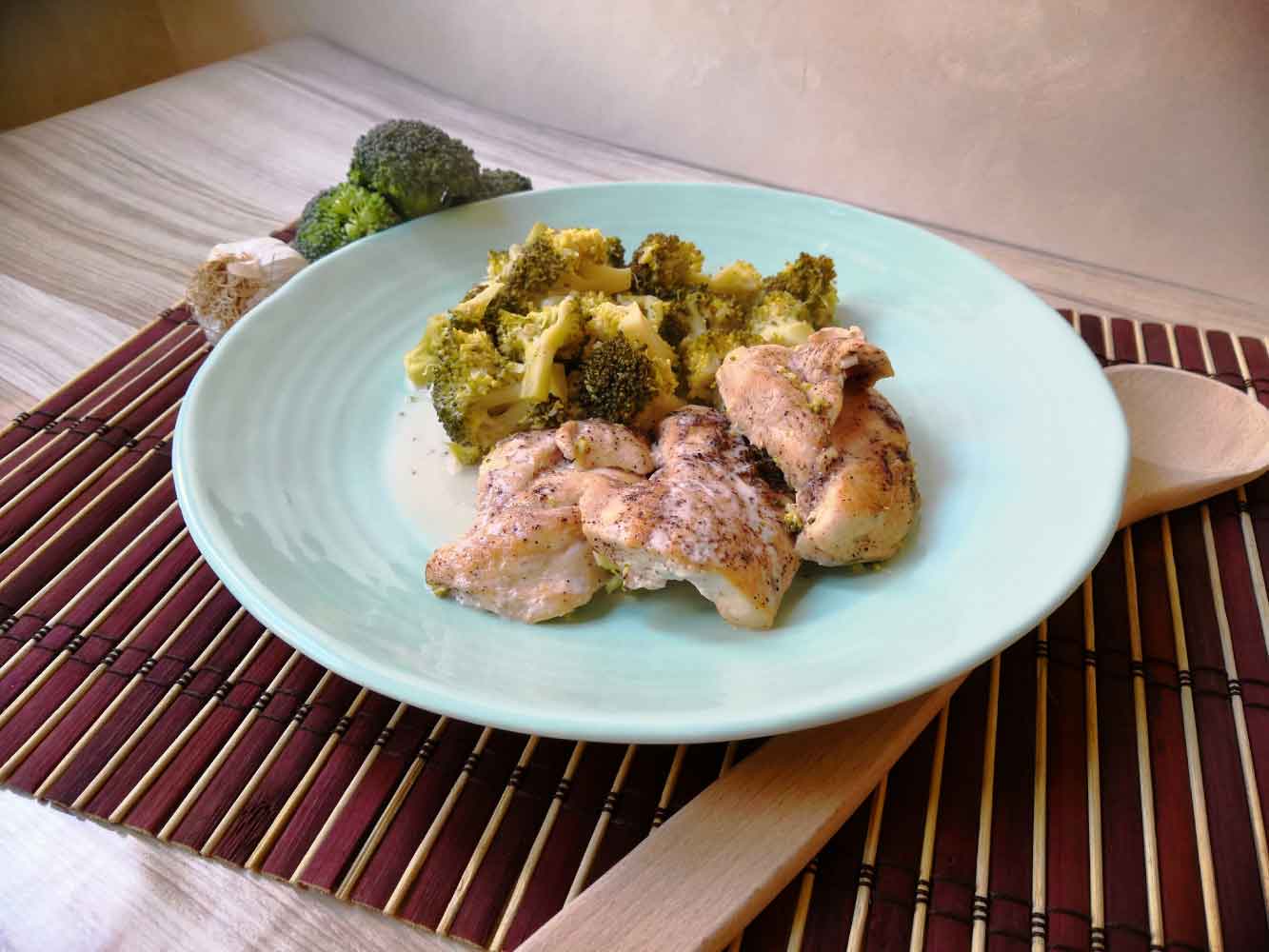 Broccoli and Coconut Oil Chicken