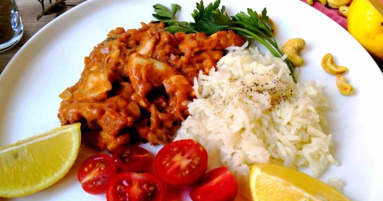 Poulet au Beurre de Cacahuètes : Une Recette Sucrée-Salée Délicieuse et Facile