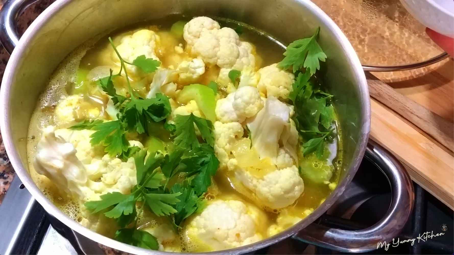 Soupe de chou-fleur | recette minceur | keto - My Yummy Kitchen