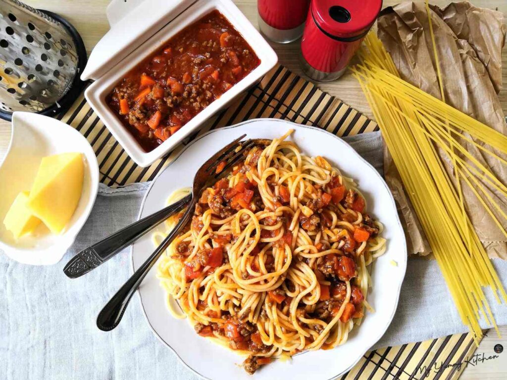 sauce bolognaise et spaghettis