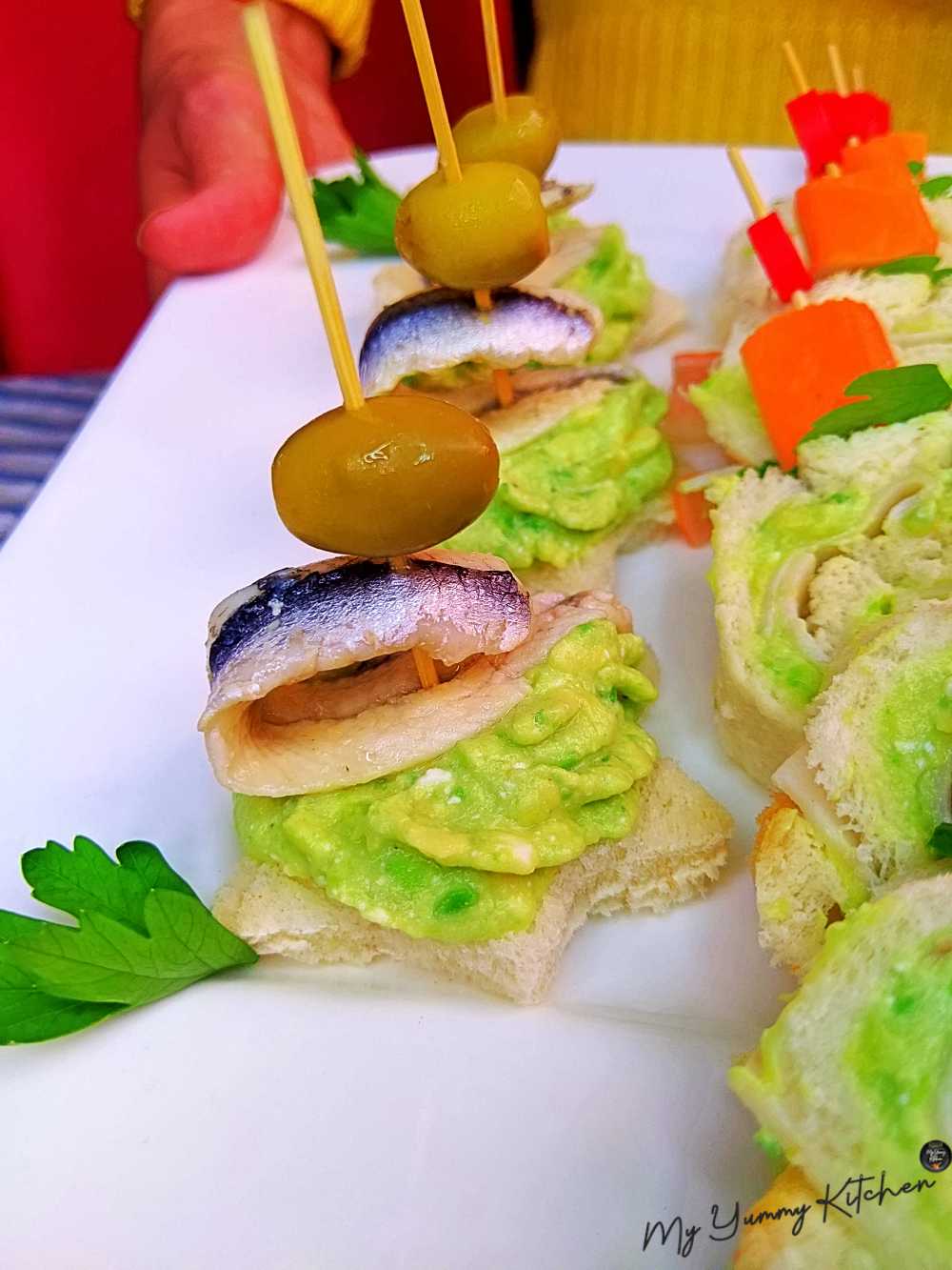 Canapés Apéritif Pain De Mie Canapés Pain De Mie, Blinis Et Bricks 32 Canapés Pain de Mie | Apéro Dinatoire - My Yummy Kitchen