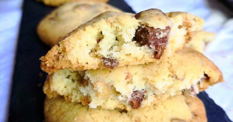 Cookies aux Pépites de Chocolat Blanc et au Lait ( sans œuf )
