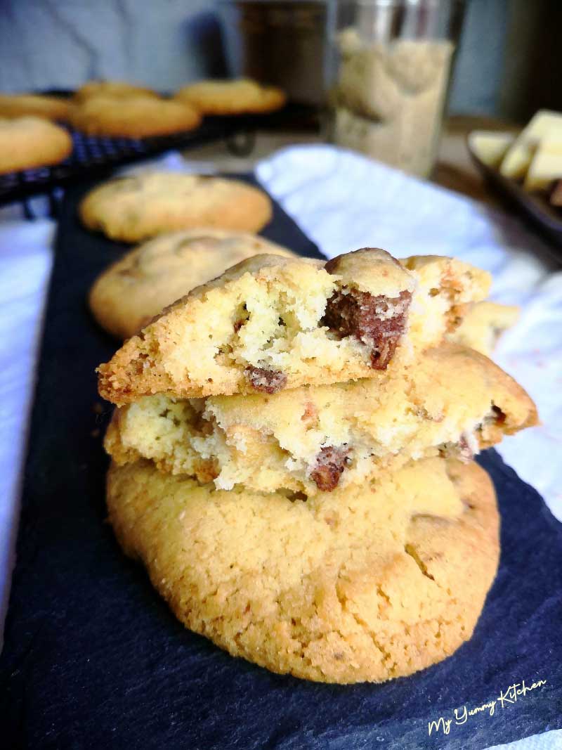 Cookies aux Pépites de Chocolat Blanc et au Lait ( sans œuf )