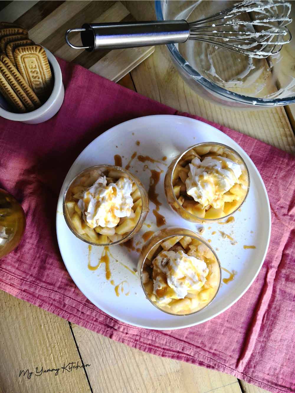 Parfait aux Fruits et sa Sauce Caramel