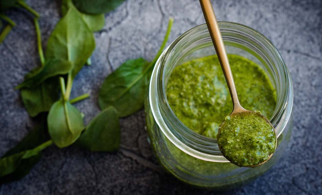 Pesto de Basilic facile, la sauce parfaite pour vos plats My Yummy